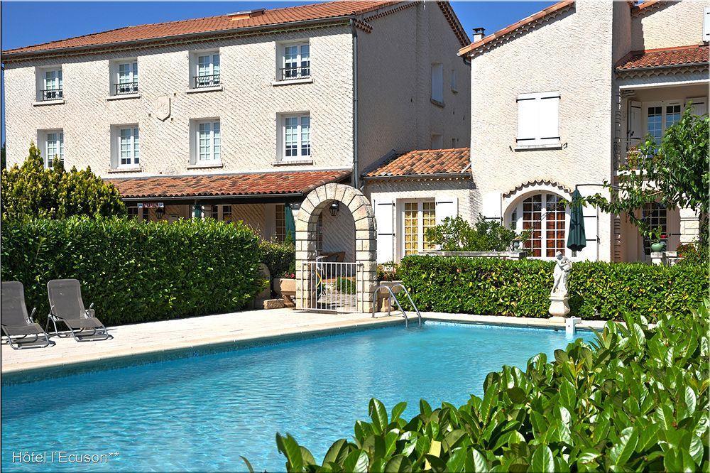 Hotel Ecusson Saint-Hilaire-de-Brethmas 외부 사진
