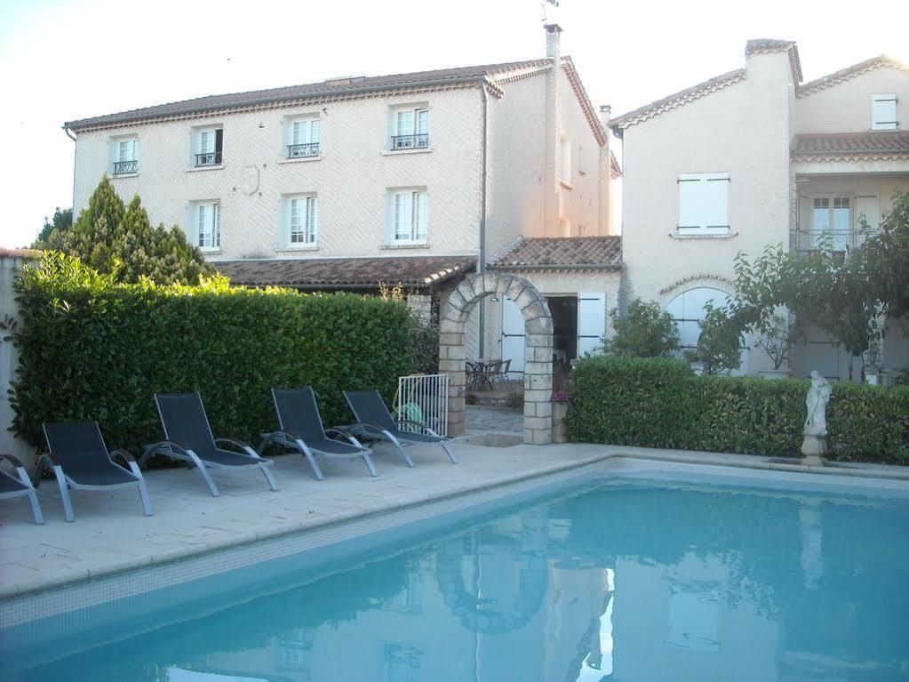Hotel Ecusson Saint-Hilaire-de-Brethmas 외부 사진