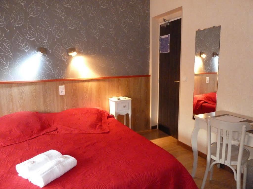 Hotel Ecusson Saint-Hilaire-de-Brethmas 외부 사진